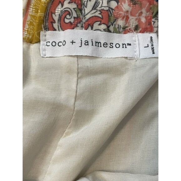 Floral Print Yellow Trim Women's Shorts - Picture 5 of 10